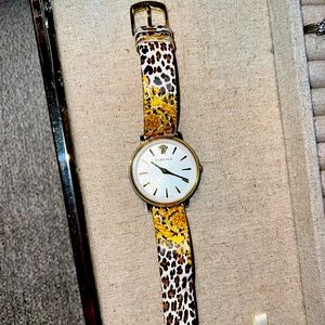 Versace watch- like new